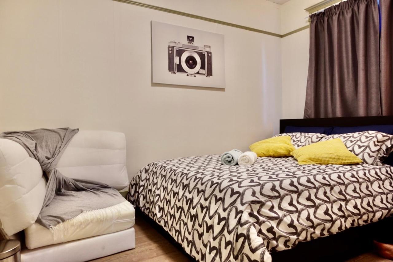 Private Room In A Shared House 溫哥華 外观 照片