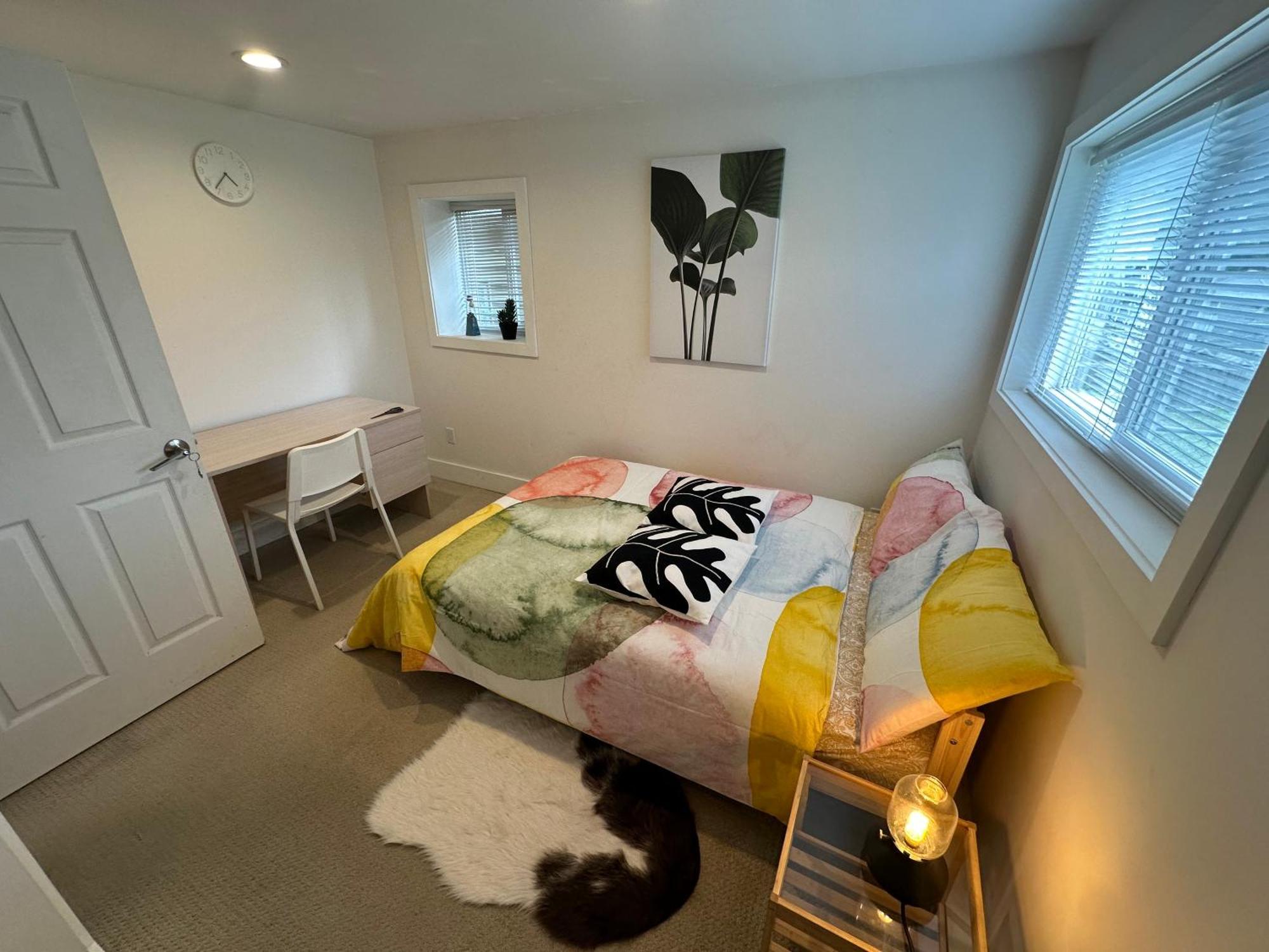 Private Room In A Shared House 溫哥華 外观 照片